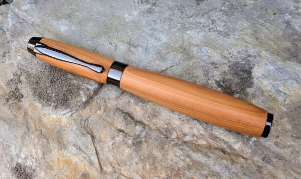 yew-fountain-pen