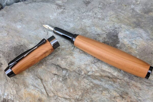 yew-fountain-pen