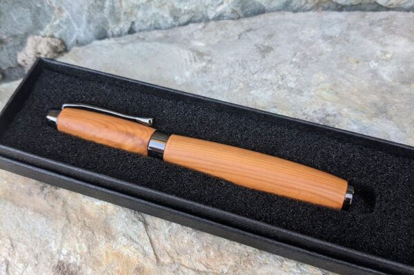 yew-fountain-pen